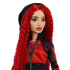 Disney Descendants: The Rise Of Red Doll Singing Red Doll With Movie-inspired CloThes & Accessories, Sings “Red”