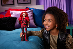 Disney descendants: The Rise Of Red Red, Fille de La Reine de Cur
