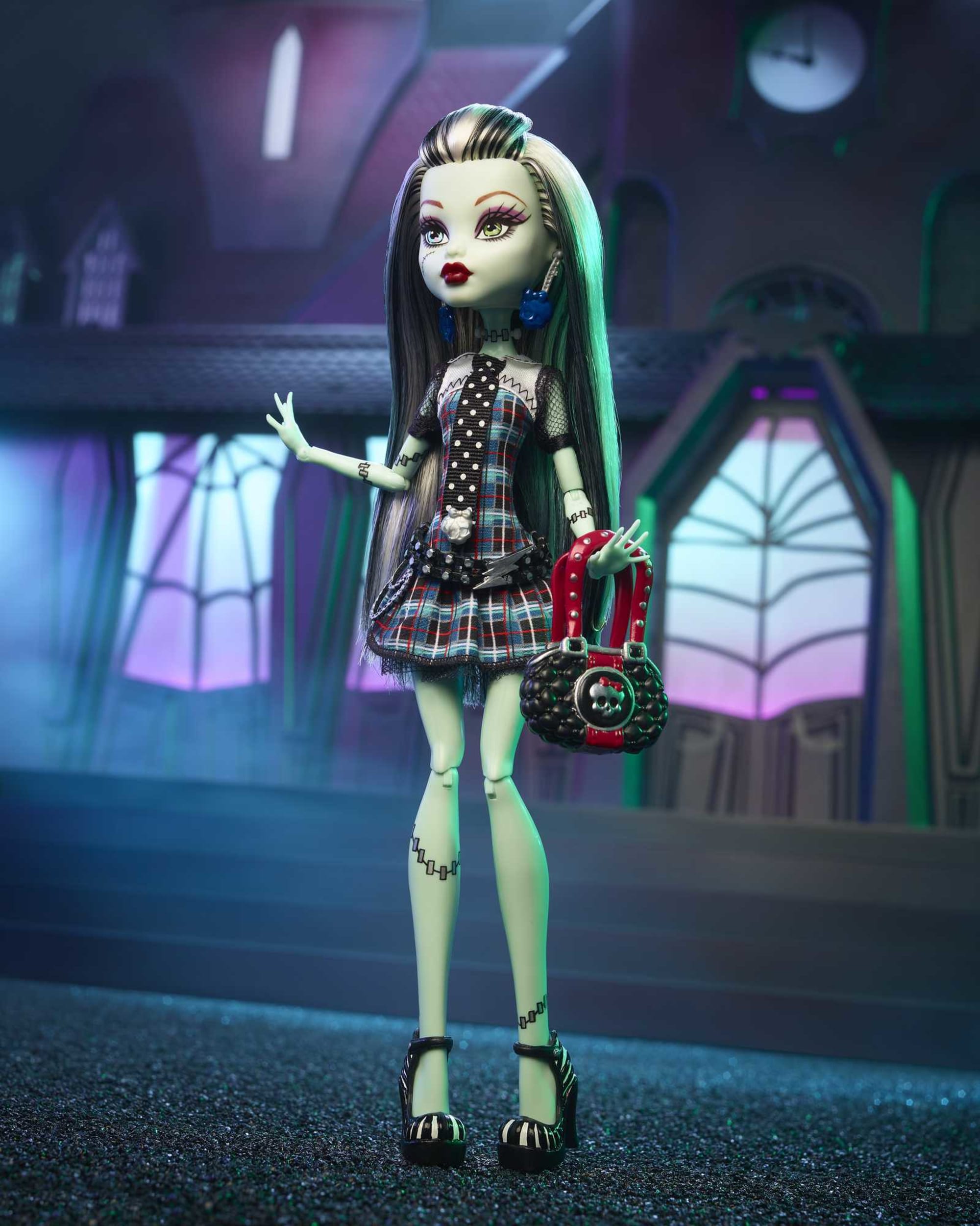 Monster High Frankie Stein Reproduction Doll With Doll Stand & Accessories